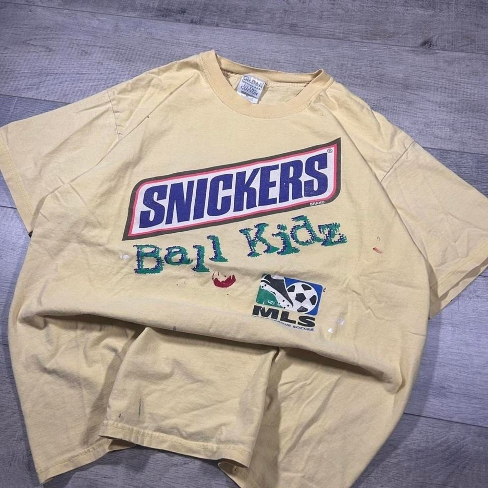 vintage Y2Kdistressed soccer, MLS Snickers promo T-shirt size‎ XL